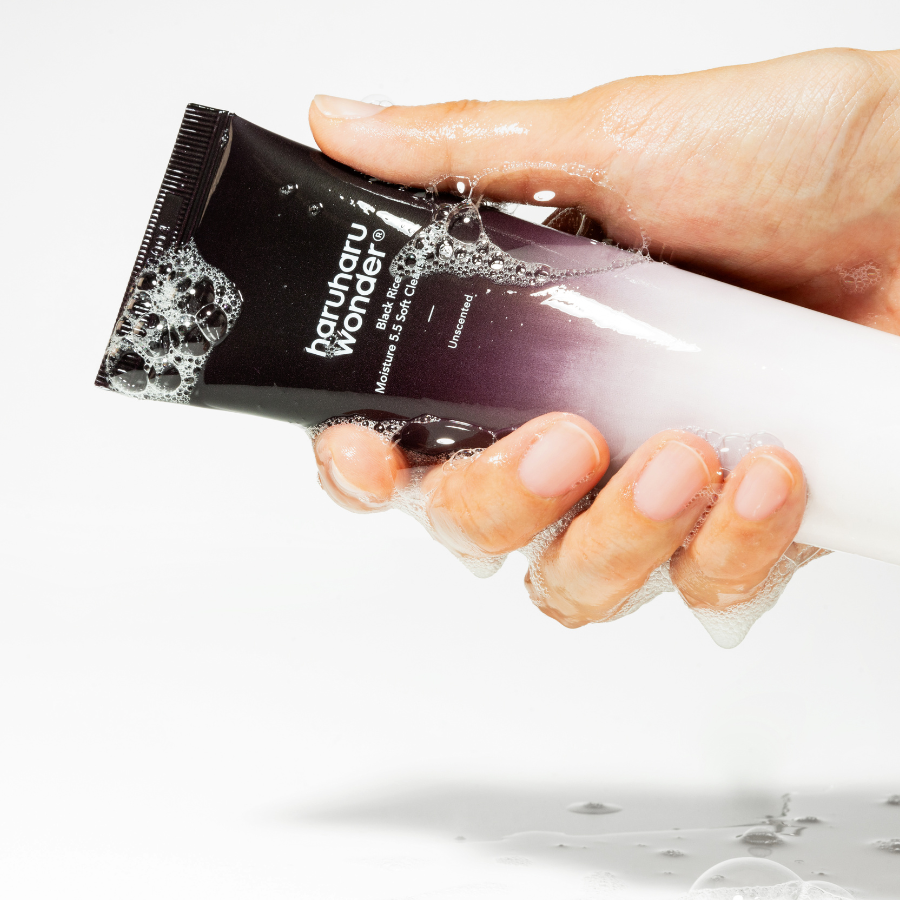 Black Rice Moisture 5.5 Soft Cleansing Gel
