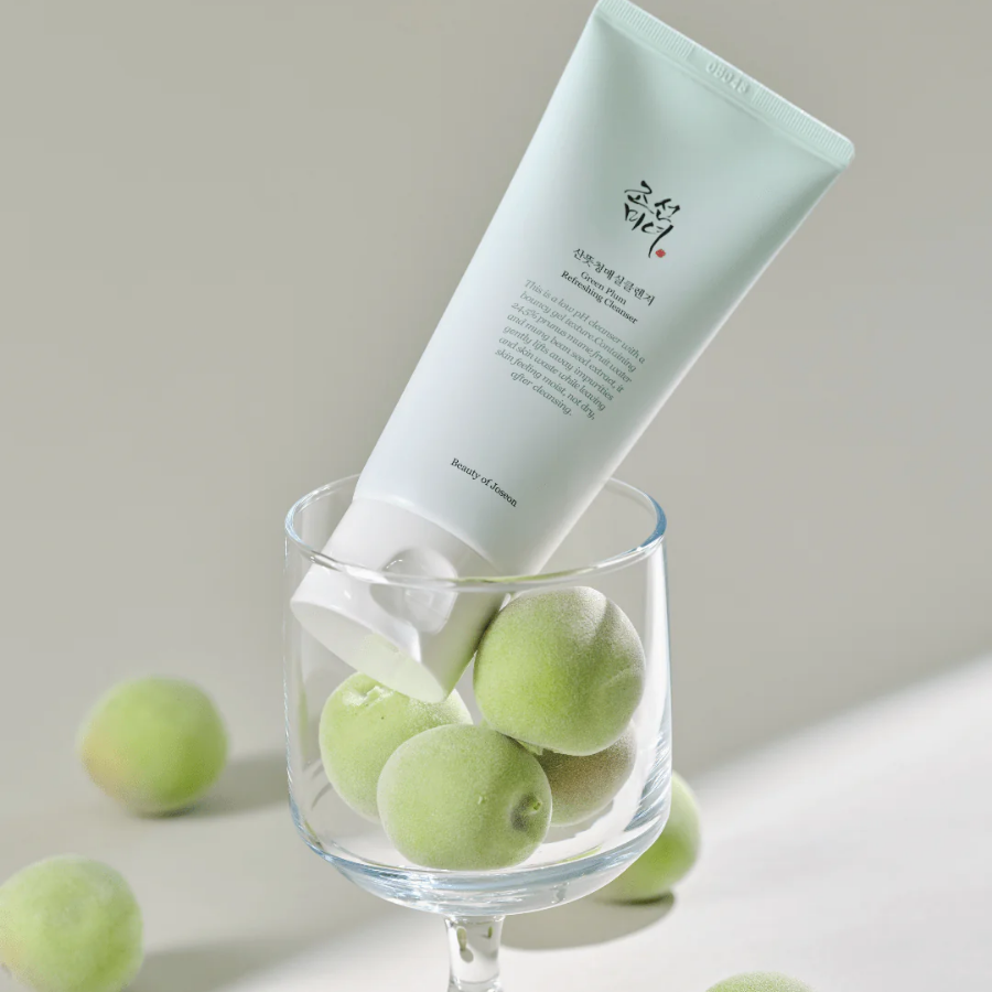 Green Plum Refreshing Cleanser 100ml